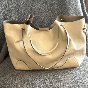 Sondra Roberts Squared purse (cream)